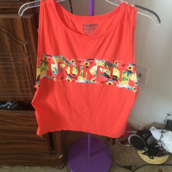 Trukfit tank, worn only TWICE!!