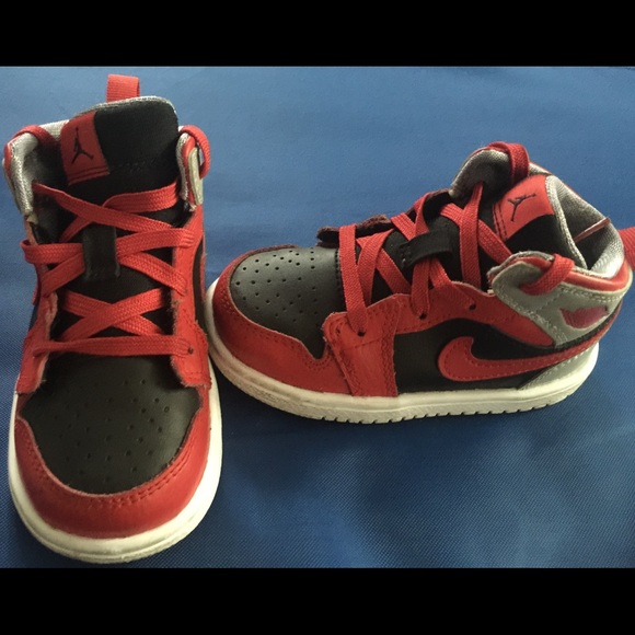 Jordan 1 - Picture 2 of 3