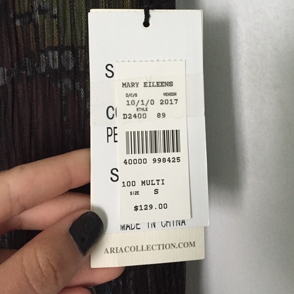 Blue, Green, Brown and Black small dress - Picture 4 of 4