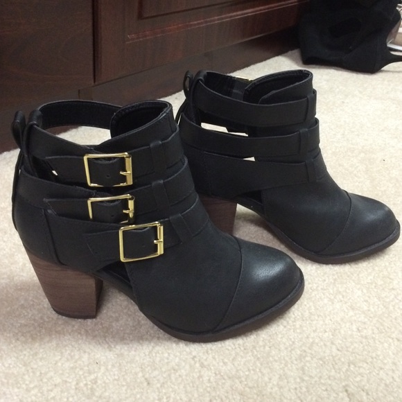 Mossimo Supply Co. Shoes - NWOT Ankle boots