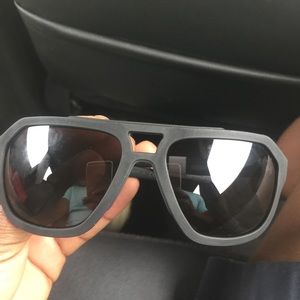 Dolce and burberry shades