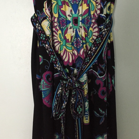 ECI dress - Picture 4 of 4