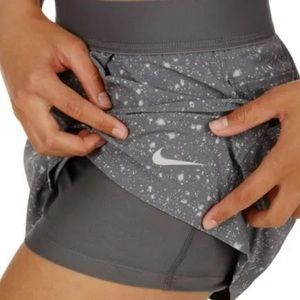 NWT Nike medium gray speckle PRICE FIRM
