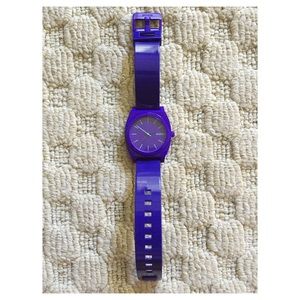 Nixon (The Time Teller P) watch