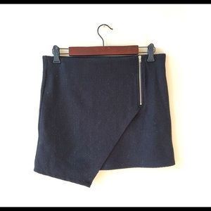 never been worn H&M zipper skirt