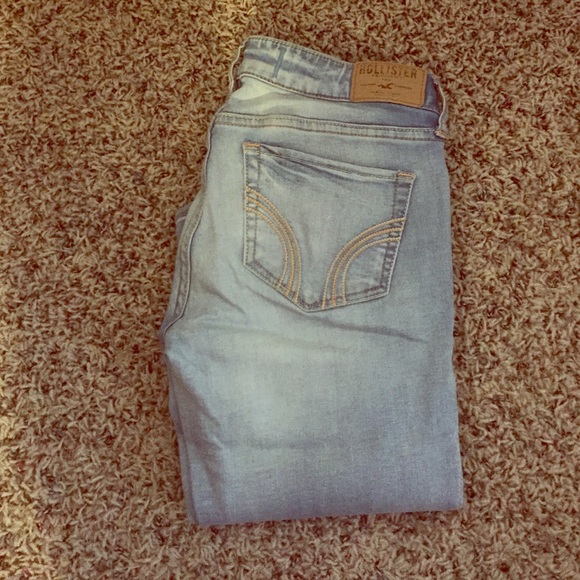 Light Wash Hollister Skinny Jeans