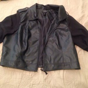Leather fashionable motorcycle jacket