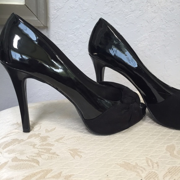 Glossy Black peep toe heels