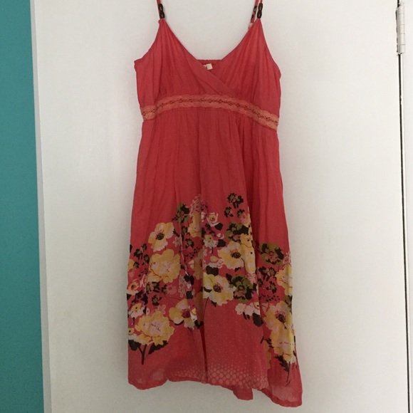 Cute sundress! - Picture 1 of 2