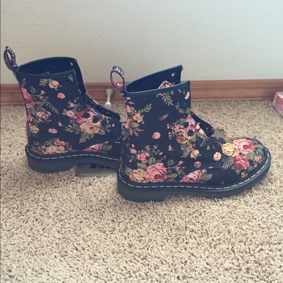 Dr. Martens Shoes - Floral Dr Martens