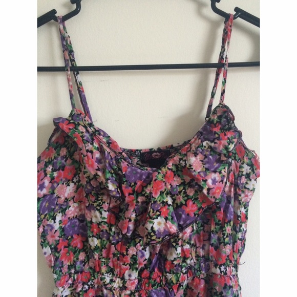 ๐ซSOLD๐ซ floral sundress - Picture 2 of 4