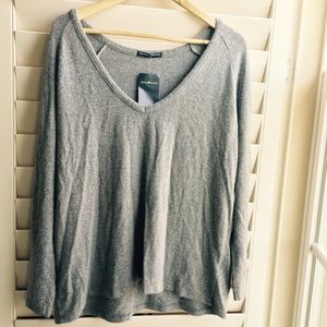 BRANDY MELVILLE Cool Grey Comfy Sweater