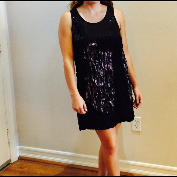 Dresses & Skirts - Chic black dress with black lace and sequence😍