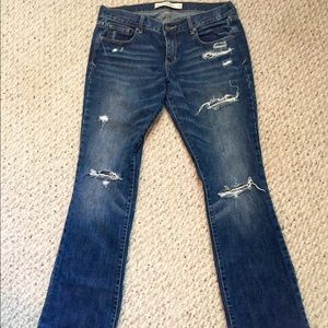 Abercrombie & Fitch Destroyed Jeans