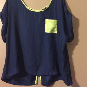 Navy & Green top w/pocket