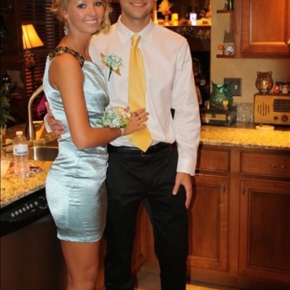 Single Shoulder Bedazzled Dress - Picture 3 of 4