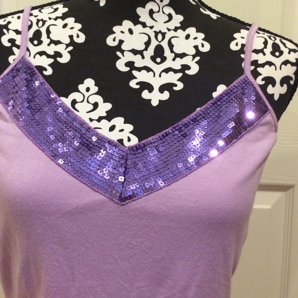 Top - Picture 2 of 4