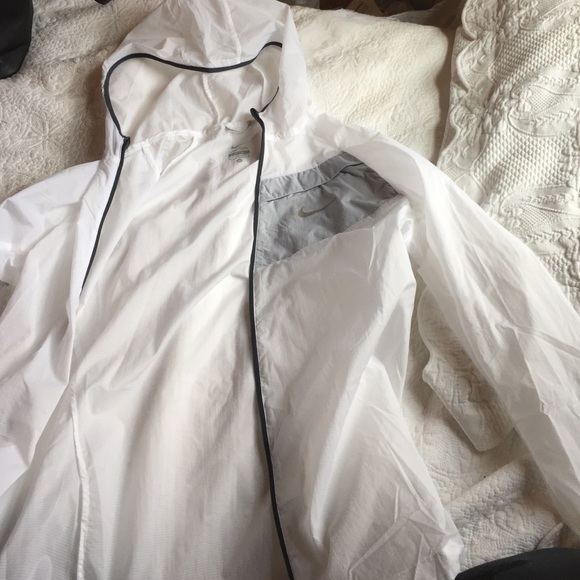 Nike white light running jacket