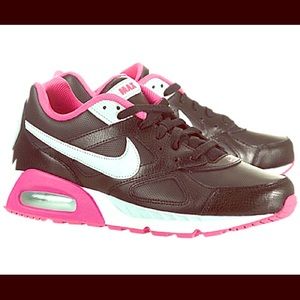 Women's Nike Air Max IVO