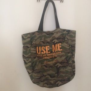 Kenneth Cole camo tote bag