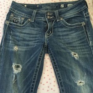 "Designed Exclusively for Buckle" Miss Me jeans