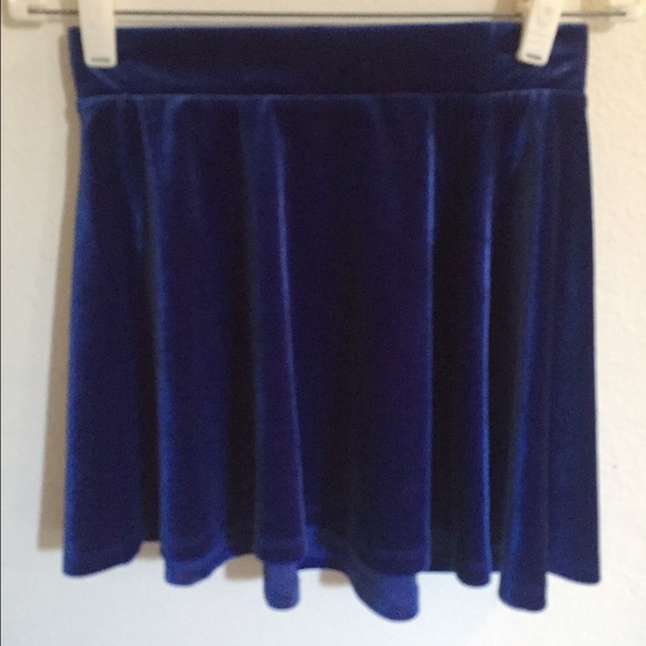 Velvet skirt