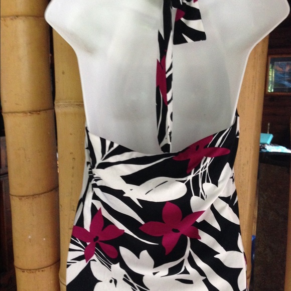 ✨🌴🌺Tommy Bahama Halter Top🌺🌴✨ - Picture 3 of 4