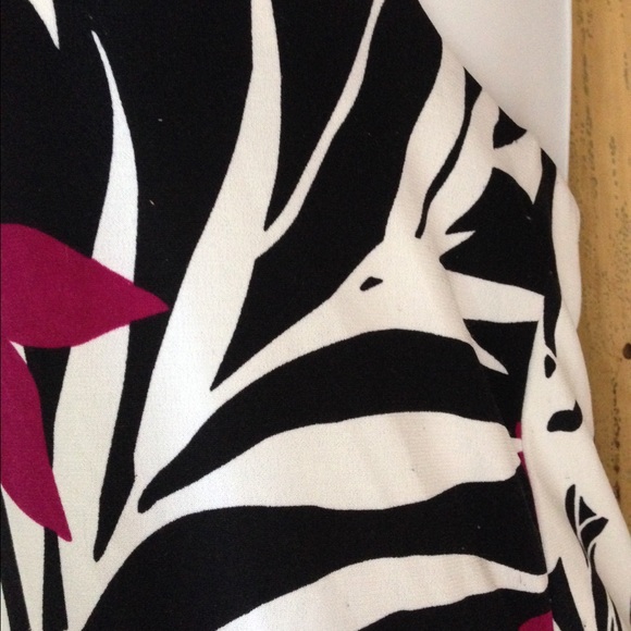 ✨🌴🌺Tommy Bahama Halter Top🌺🌴✨ - Picture 4 of 4