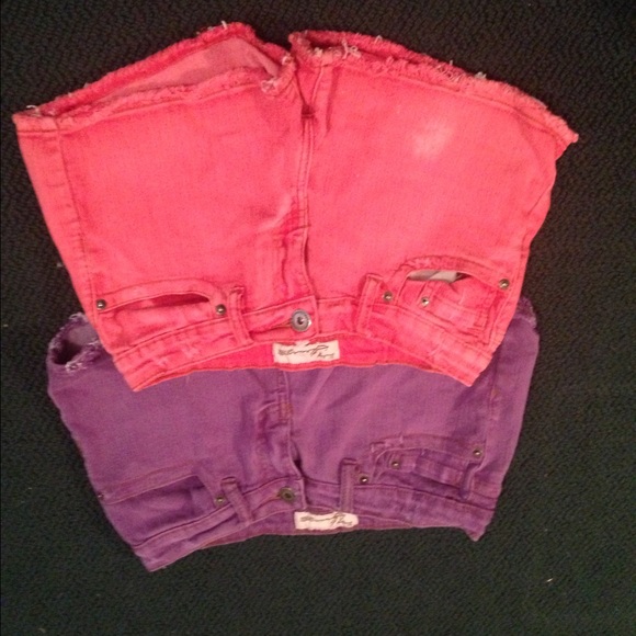Distressed short(s)