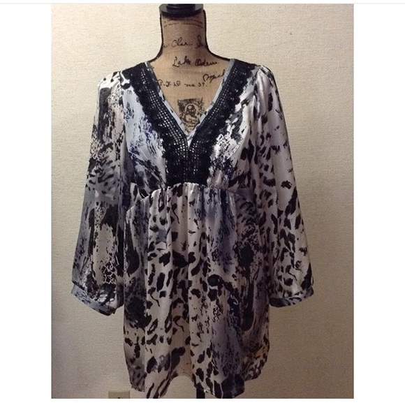 Cute Blouse/Bathing suit Cover Up