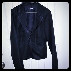 My Michelle tuxedo style blazer