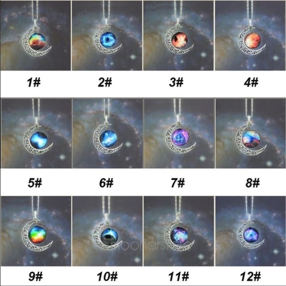 Moon and space necklace - Picture 2 of 3