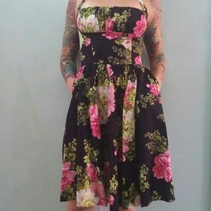 Betlrnie Dexter clothing black/floral halter dress