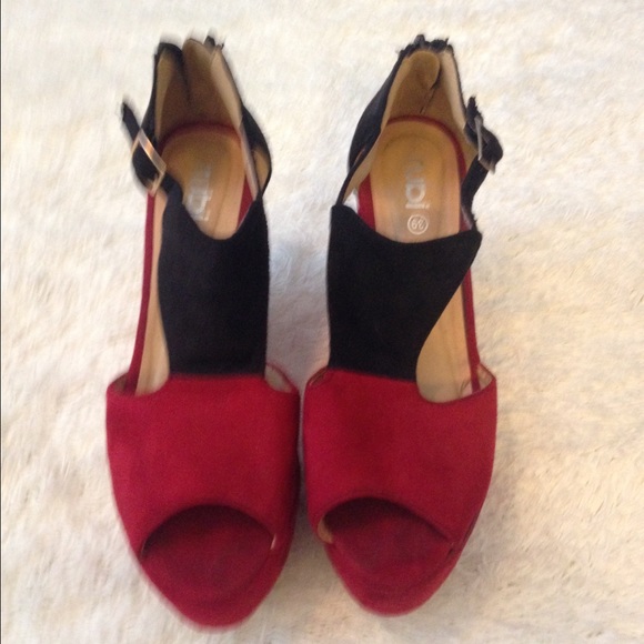 $SOLD. Rubi platforms