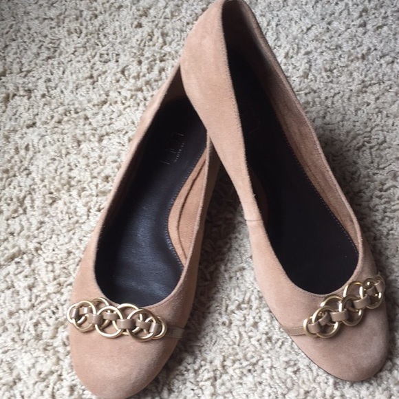 NWT LOFT KHAKI FLATS