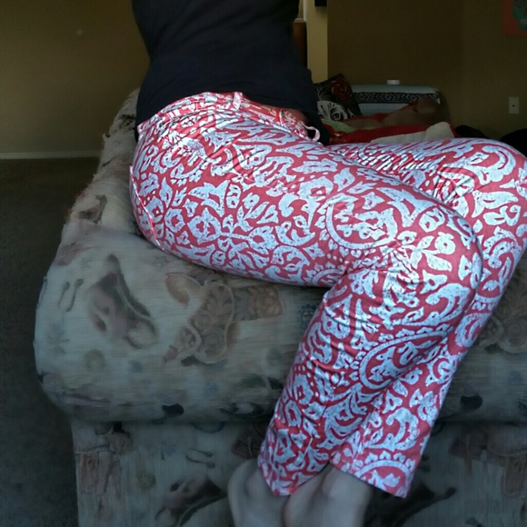 Patterned Skinny Jeans - Picture 3 of 4