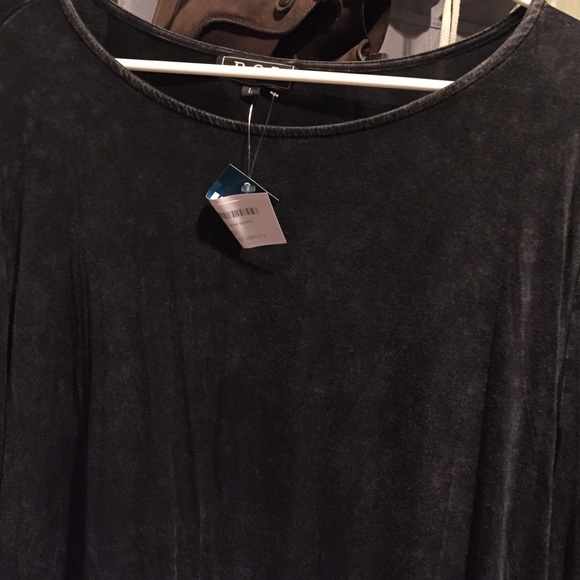 Black Flowy Top - Picture 2 of 4