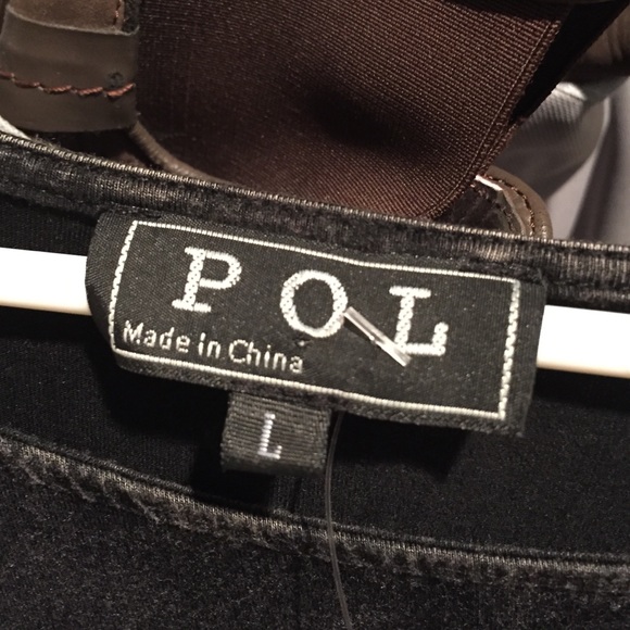 Black Flowy Top - Picture 3 of 4