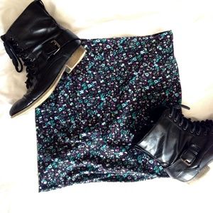 💀90's Grunge Floral Mini Skirt💀