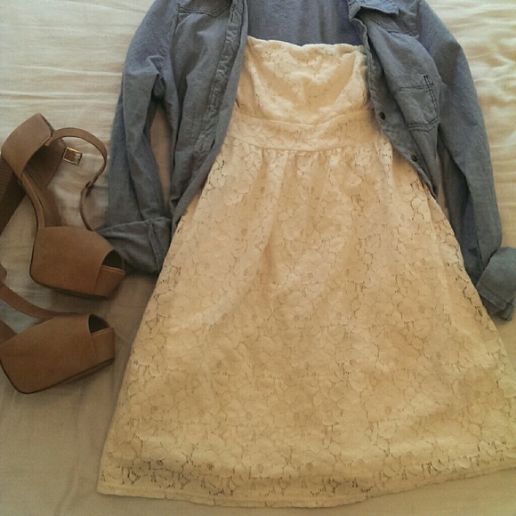 White lace dress
