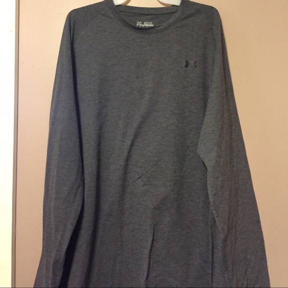 MENS Under Armour Long sleeve shirt