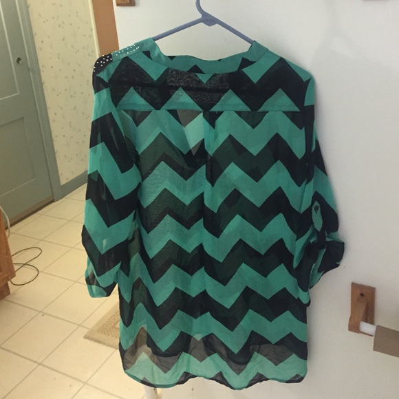 Shirt from Rue21 - Picture 4 of 4