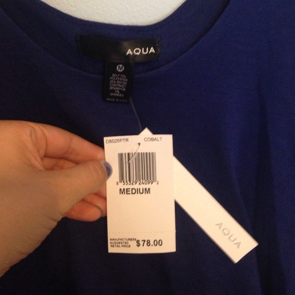 Nwt Aqua dress with key hole back - Picture 3 of 3