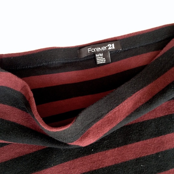 ▪️Maroon and Black Striped Mini Skirt▪️