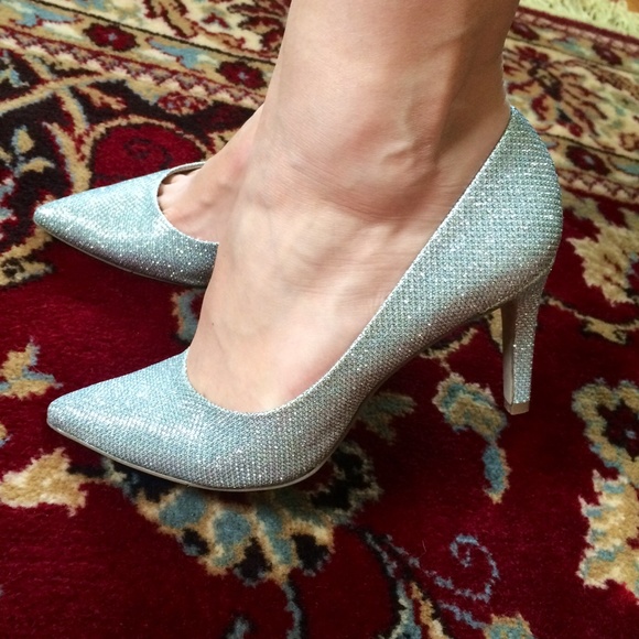 Nine West Sparkly Silver Pumps