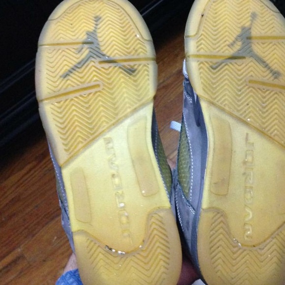 Jordan 5s - Picture 3 of 4