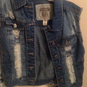 denim vest👀❤️😩