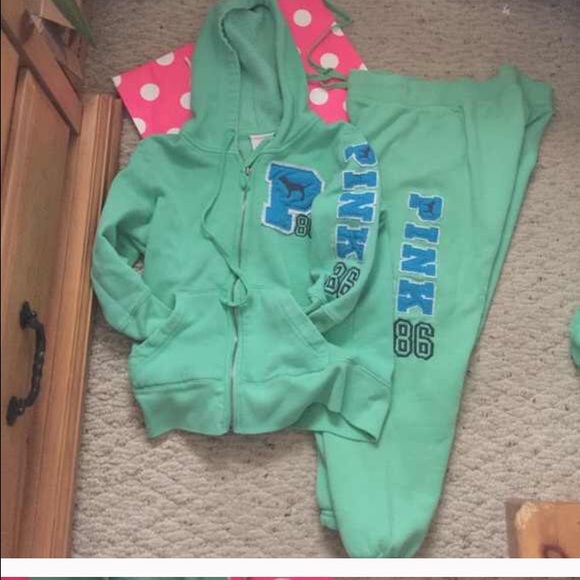 VS 3/4 sleeve hoodie and sweat pants!