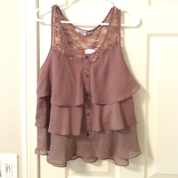 Tiered Top