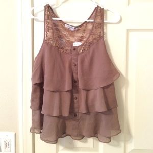 Tiered Top